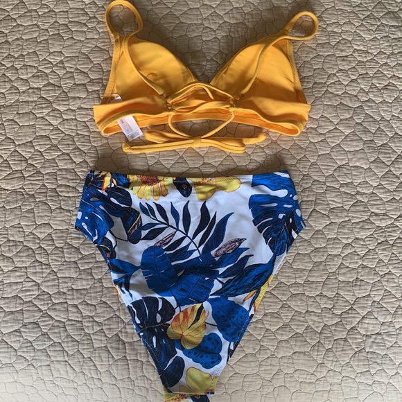 NWT - “Cupshe” New Swim Suit - Picture 2 of 9